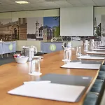 Campanile & Restaurant 3*