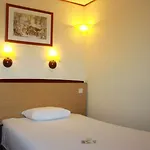 Campanile & Restaurant מלון
