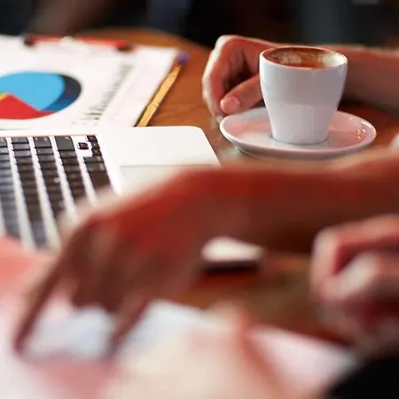 Hotel Campanile & Restaurant 3*