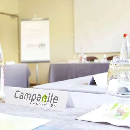 Campanile & Restaurant 3*