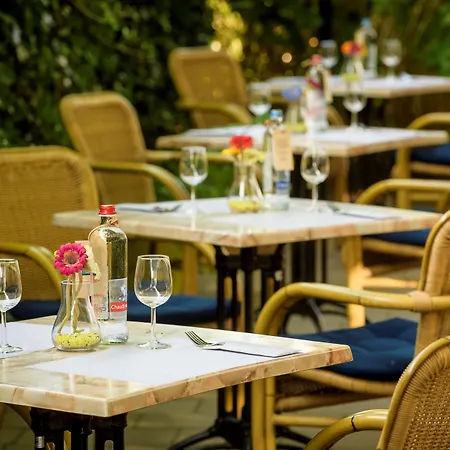 Campanile & Restaurant 3* Breda