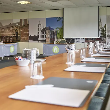 Campanile & Restaurant 3*