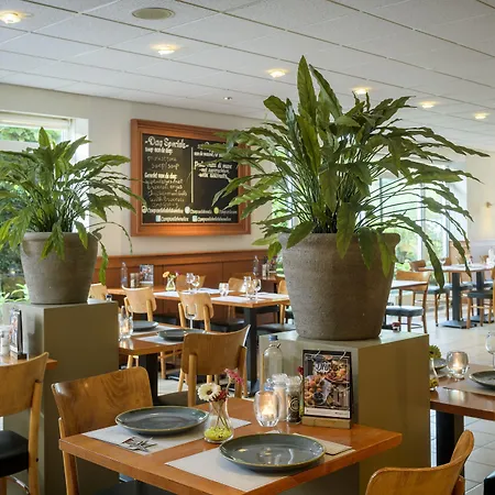 Campanile & Restaurant Hotel 3*