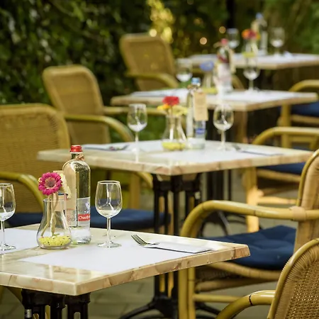 Hotel Campanile & Restaurant Breda