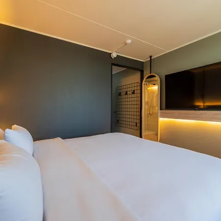 Hotel Campanile & Restaurant