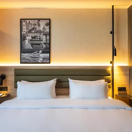 Campanile & Restaurant