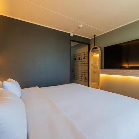 Campanile & Restaurant Hotel 3*