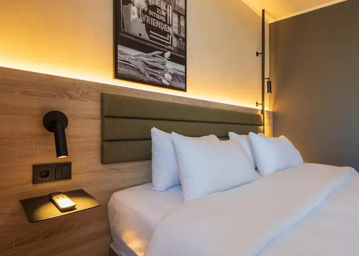 Campanile & Restaurant Hotel