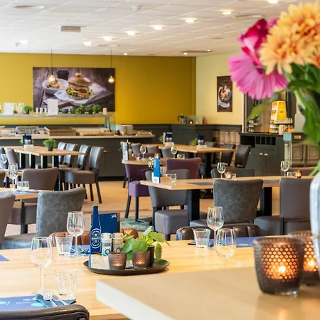 מלון Campanile & Restaurant