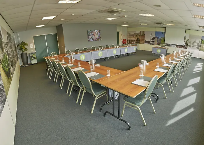 Campanile & Restaurant 3* ברדה